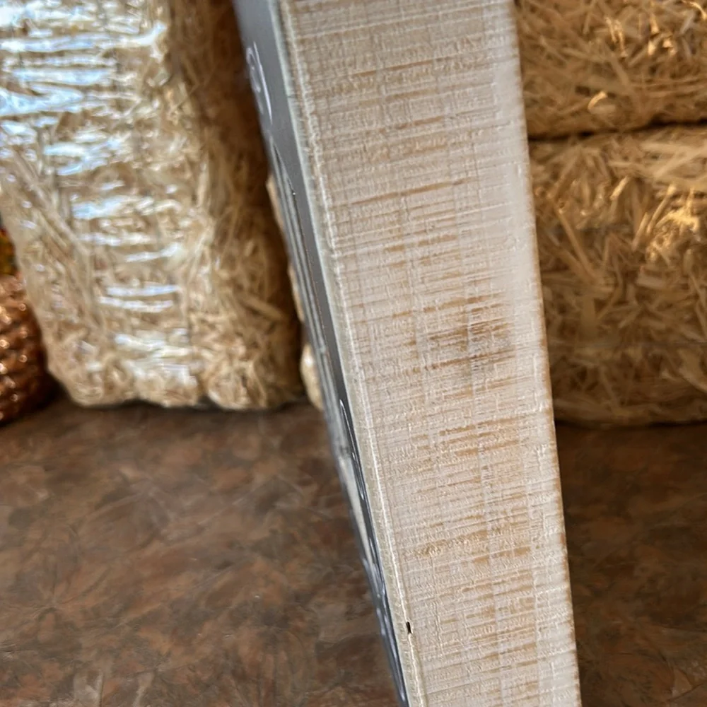 Chalk Form Style Rustic Photo Frame - Picture 9 of 10